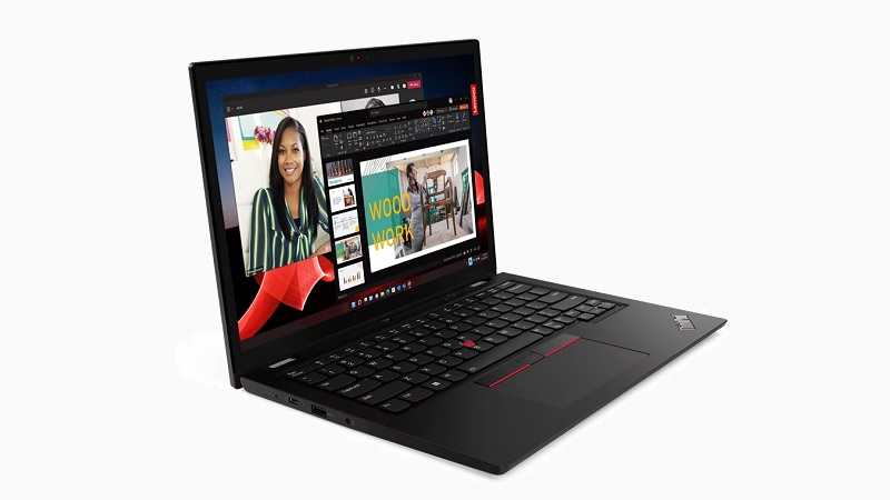 Lenovo ThinkPad L13 Yoga Gen 4 AMD 左斜め前から