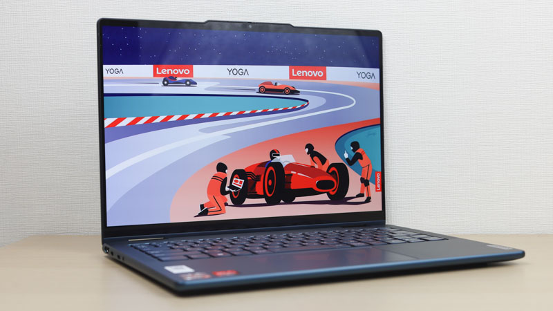 Lenovo Yoga 7 Gen 8 14型 AMD 左斜め前から