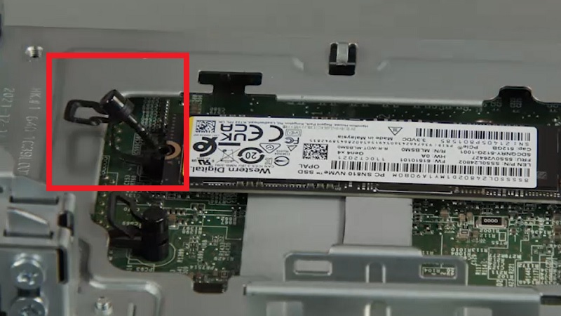 Lenovo ThinkStation P3 Ultra 筐体内部 SSD