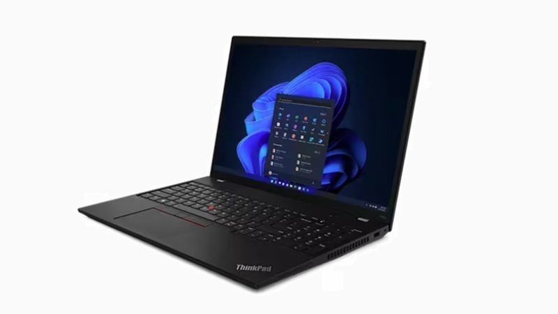 Lenovo ThinkPad P16s Gen 2 AMD 右斜め前から