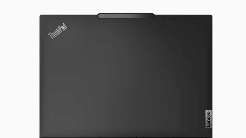Lenovo ThinkPad X13 Gen 4 AMD 天板