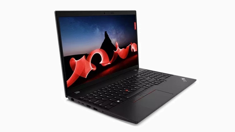 Lenovo ThinkPad L15 Gen 4 Intel 左斜め前から