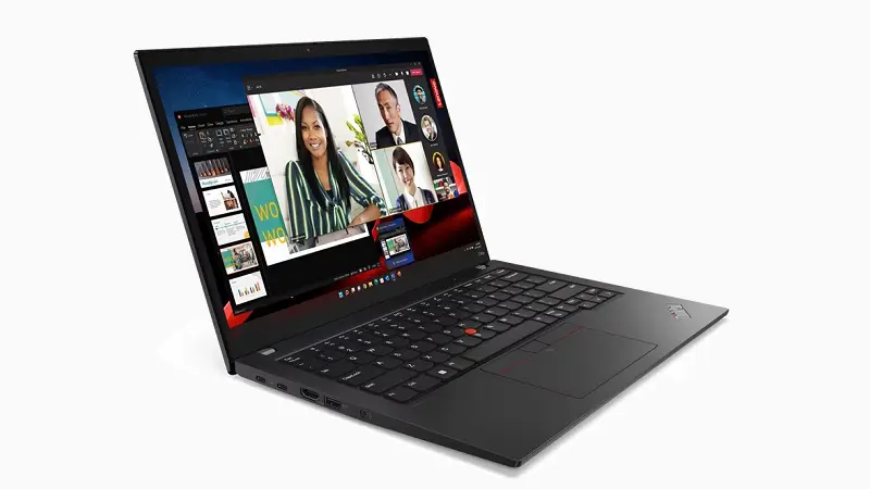 Lenovo ThinkPad T14s Gen 4 AMD 左斜め前から