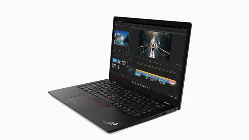 Lenovo ThinkPad L13 Yoga Gen 4 Intel 右斜め前から