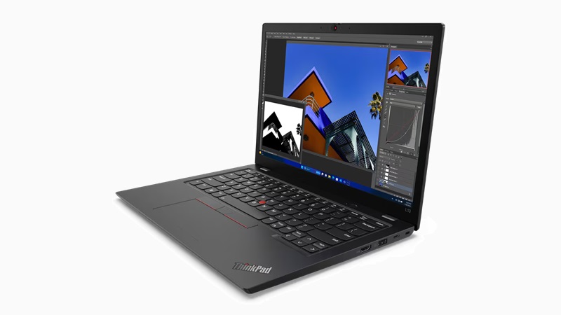 Lenovo ThinkPad L13 Gen 5 Intel 右斜め前から