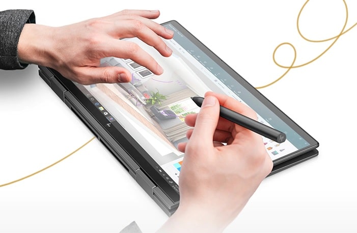 HP Envy x360 13　タブレットモードで書き込みをしている