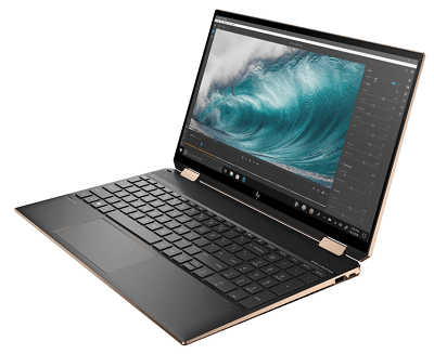 HP Spectre x360 15-eb1000の外観　右斜め前から