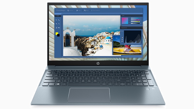 HP Pavilion 15-eh2000　正面