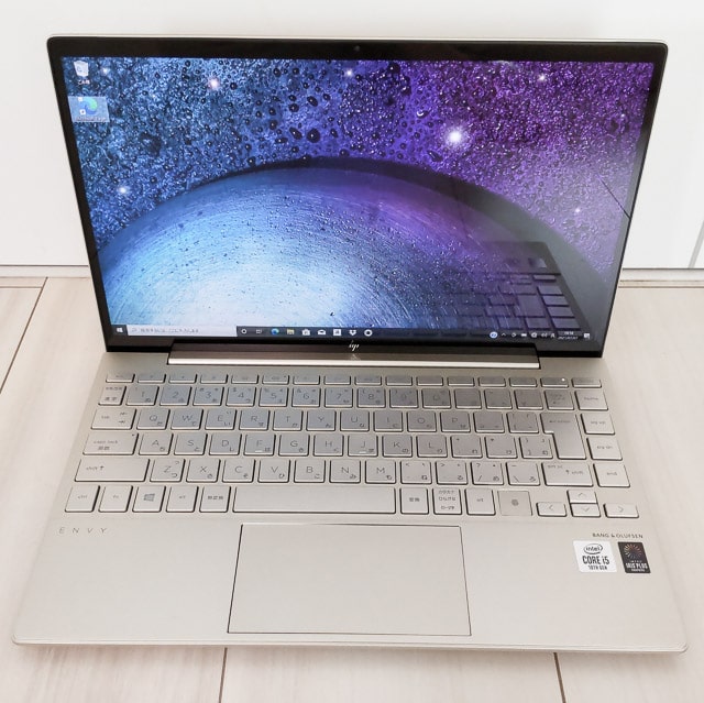 HP Envy 13-ba1000　正面