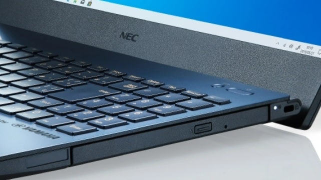 NEC Lavie Direct N15(R)のリフトアップヒンジ