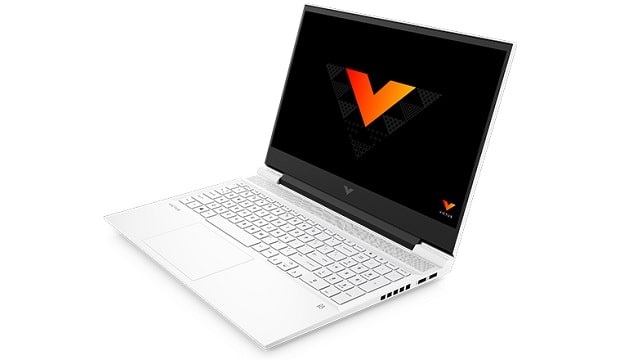 HP Victus 16　右斜め前から