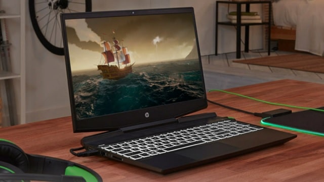 HP Pavilion gaming 15-dk2000　外観