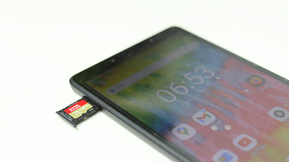 Lavie T7 MicroSDカードスロット