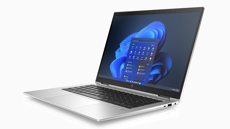 HP EliteBook 1040 G9 右斜め前から