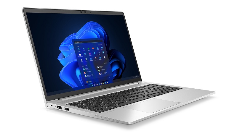 HP EliteBook 650 G9 左斜め前から