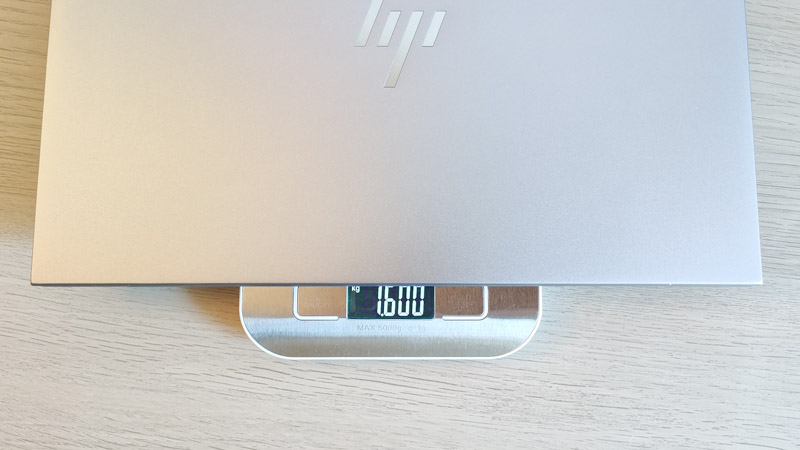 HP ZBook Firefly 14inch G10 重さ