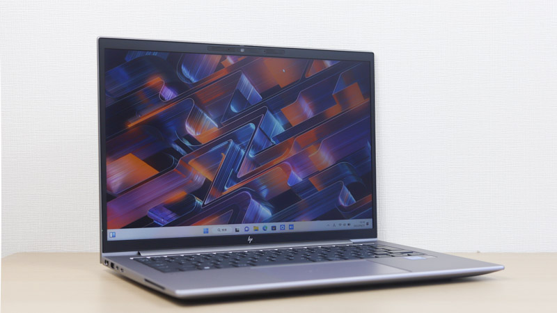 ZBook Firefly 14inch G10 左斜め前から