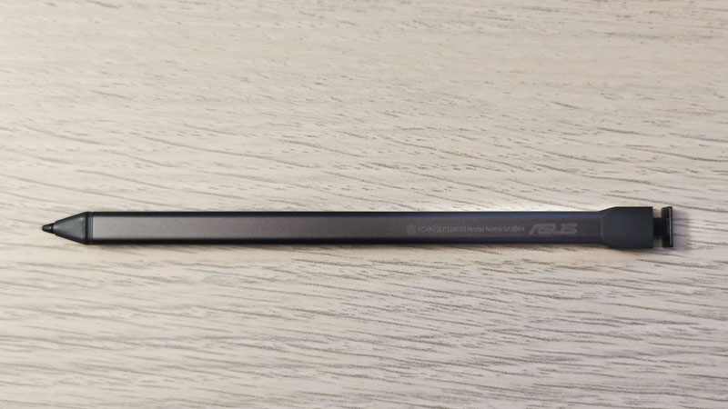 ASUS Chromebook CM14 Flip 本体収納のペン