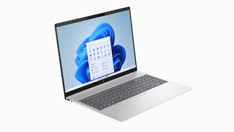 HP Pavilion Plus 16-ab 左斜め前から